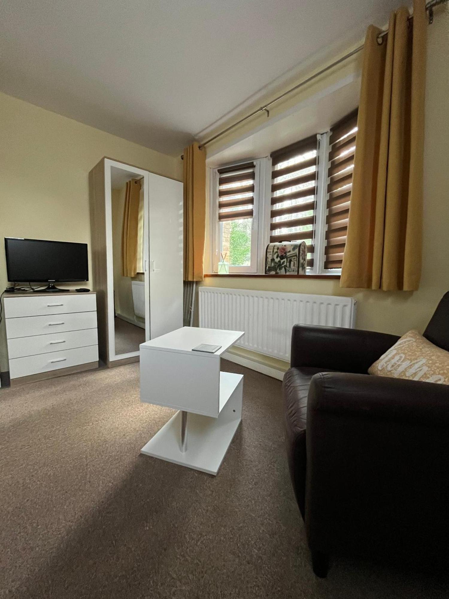Quest Fulfiller - Near General Hospital, Free Parking & Garden Apartamento Southampton Exterior foto